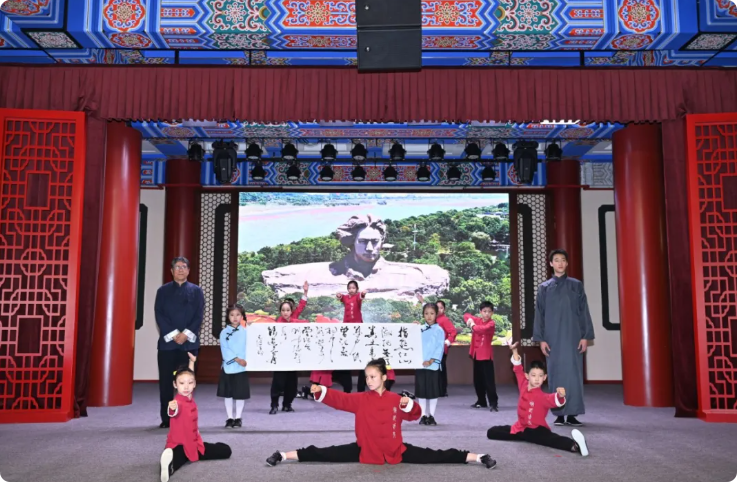據報導